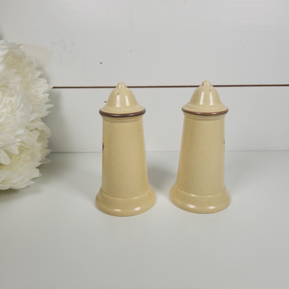 Vintage Pfaltzgraff Village Stoneware Large Salt & Pepper Shakers - Mid Century - Picture 5 of 9